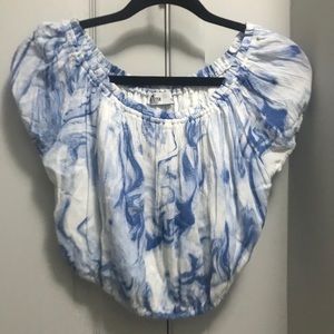 White and blue hollister marbled crop top